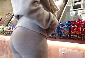 Mama fickt meinen Freund im Bad, ist sehr verdammt noch mal