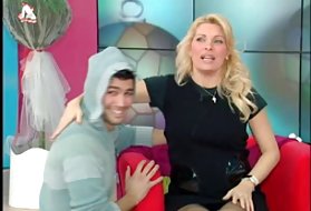 Meine Frau wird sexy, ist beim Nachbarn zum Ficken geblieben