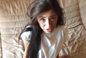 Amateur Schlampe gibt mir einen Blowjob in einer öffentlichen Toilette
