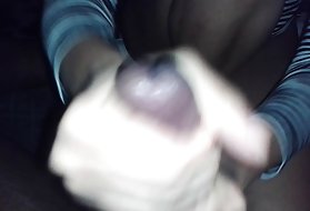 Gia Dimarco passiert das entspannende Bad und bevorzugt es zu ficken