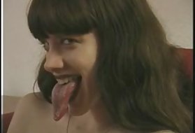 Drei Freunde spielen eine harte Sex-Session