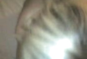 So eine große Schlampe versteckt sich in einem so kleinen Körper